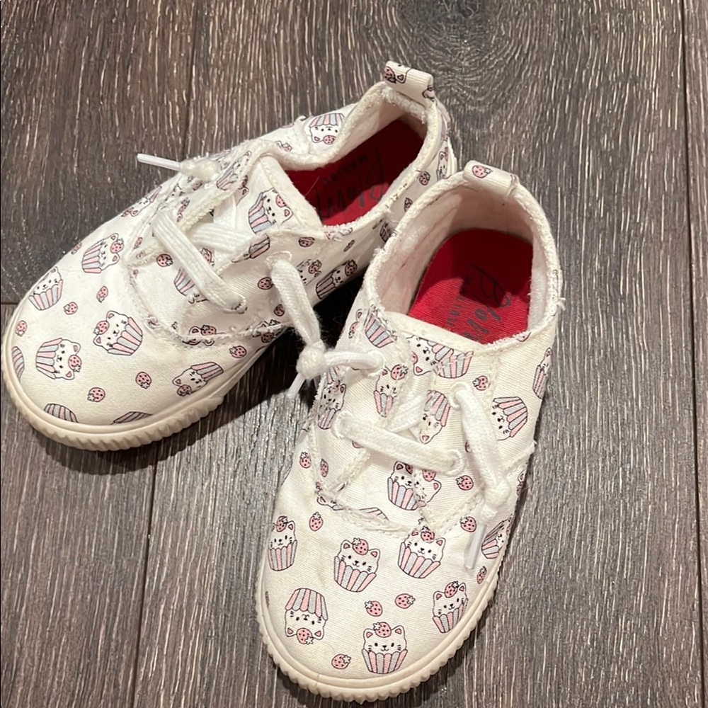 White and Red Skull Print Slip-On Sneakers
